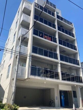 Full House Iidabashi 203